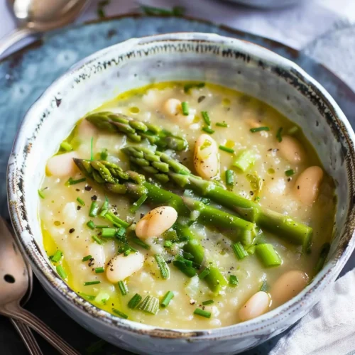 Vegan Asparagus White Bean Soup (without Cream)