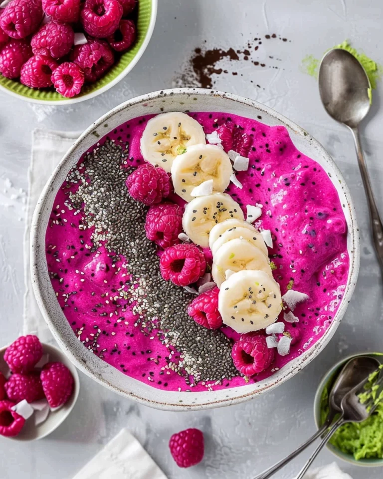 Dragon Fruit Smoothie Bowl